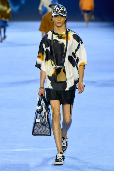 Look 43